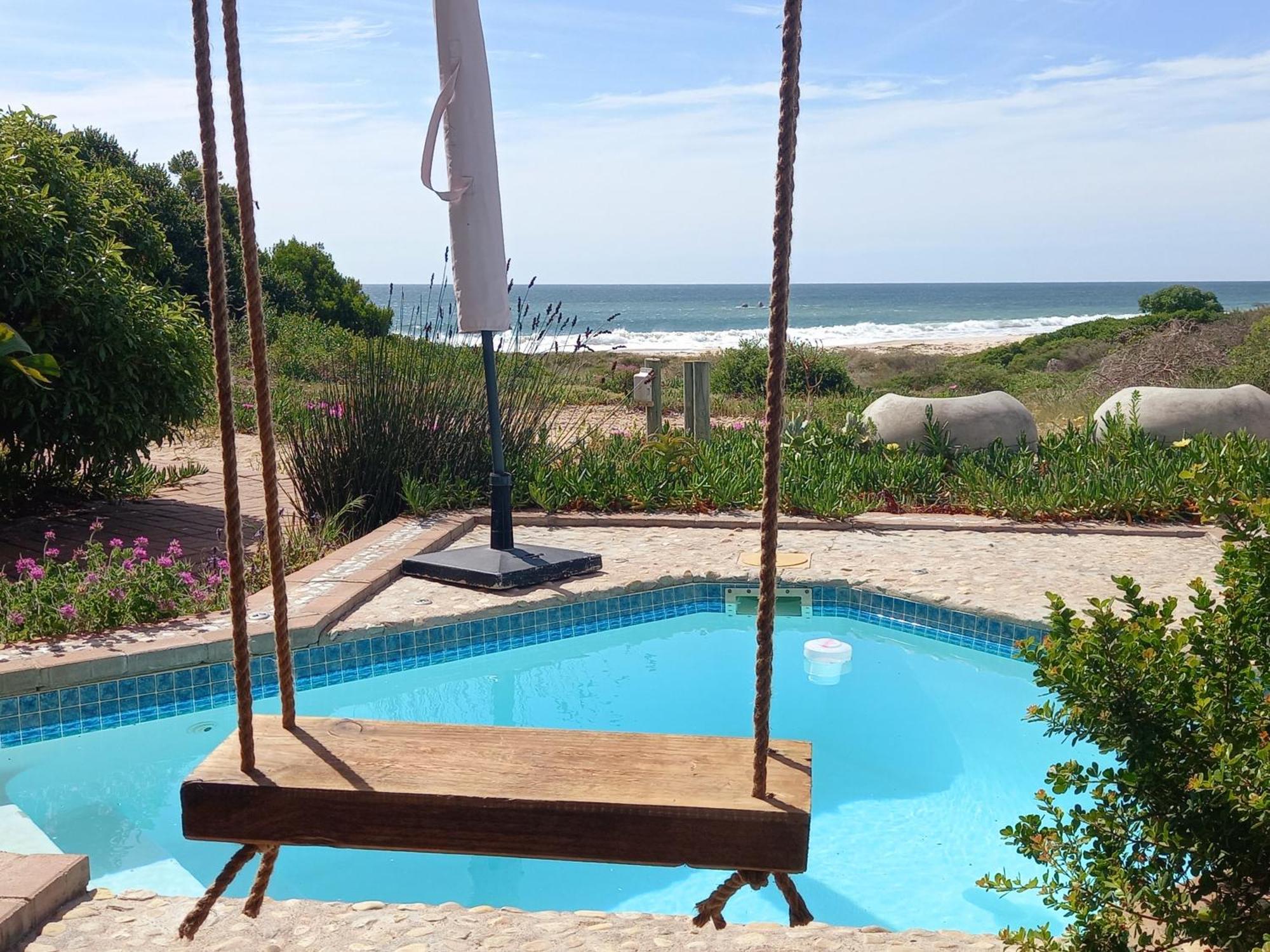 Absolute Beach Accommodation Stompneusbaai Екстериор снимка